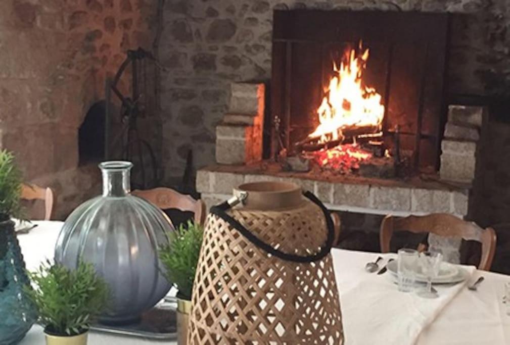 Domaine Des Annouillards Sornac Exterior foto